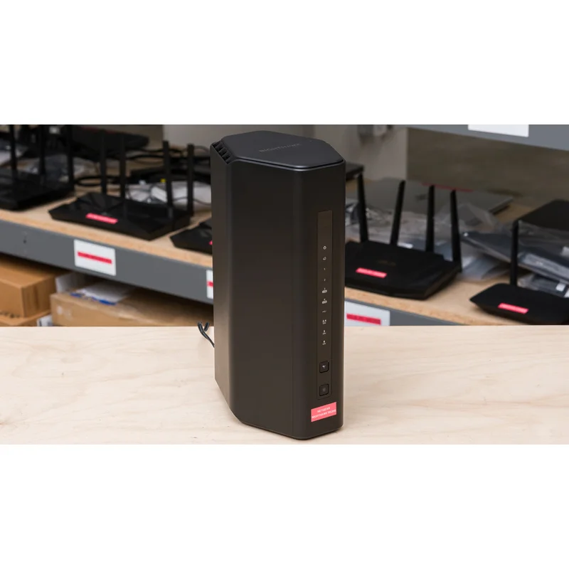 Netgear Nighthawk MK83